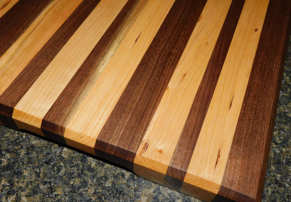 Black Walnut & Cherry Wood Edge Grain Cutting Board with Chamfered Edge - Springhill Millworks