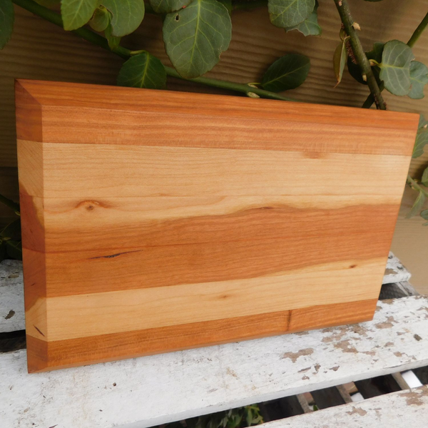 Cherry Wood Edge Grain Cutting Board