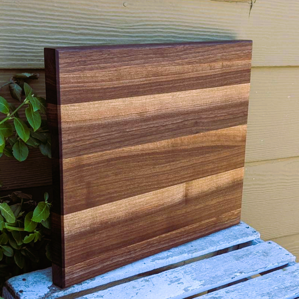 Black Walnut Edge Grain Cutting Board with Hand Grooves and Rubber Feet