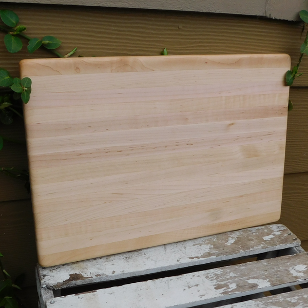 Maple Wood Edge Grain Cutting Board