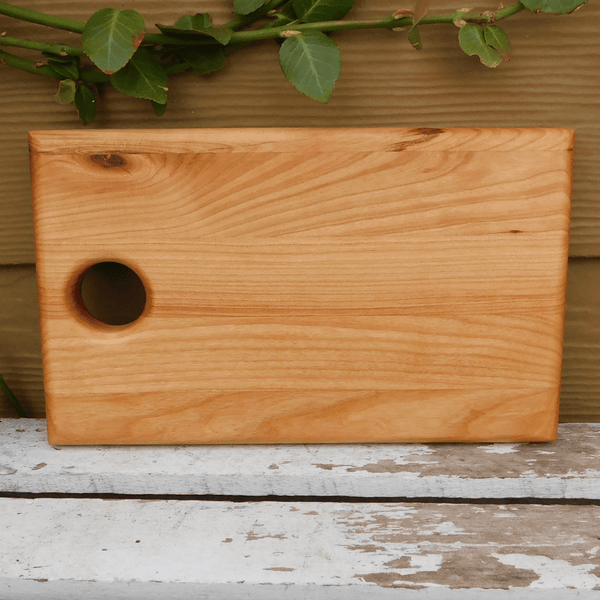 Little Chopper Cutting Board - Cherry Wood Edge Grain