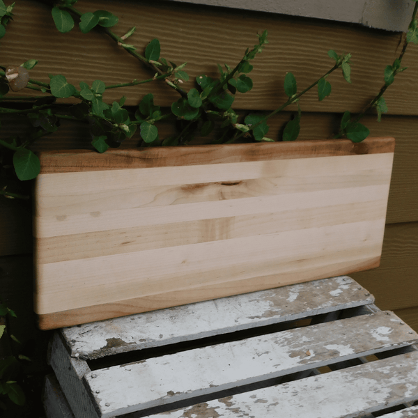 Maple Wood edge grain cutting board handmade in the USA.
