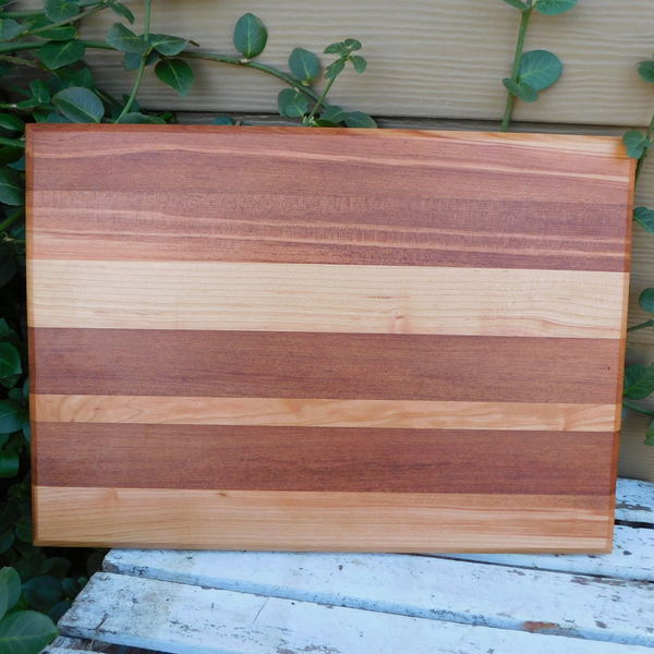 Cherry Wood Edge Grain Cutting Board with Clear Rubber Grip Feet