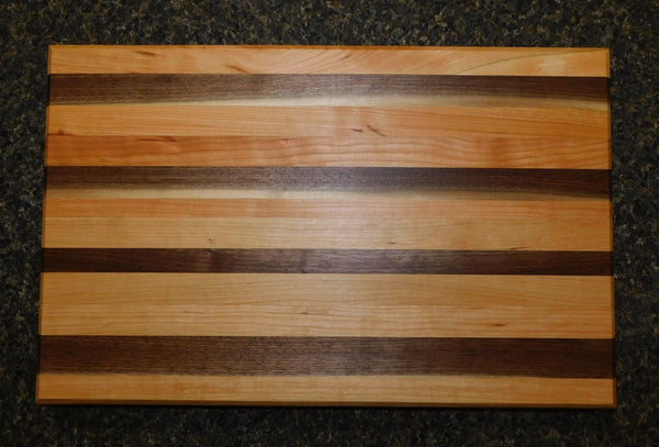 Black Walnut & Cherry Wood Edge Grain Cutting Board - Springhill Millworks