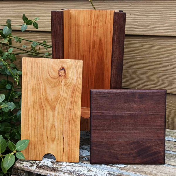 Handcrafted Wooden Wine Box with Removable Lid