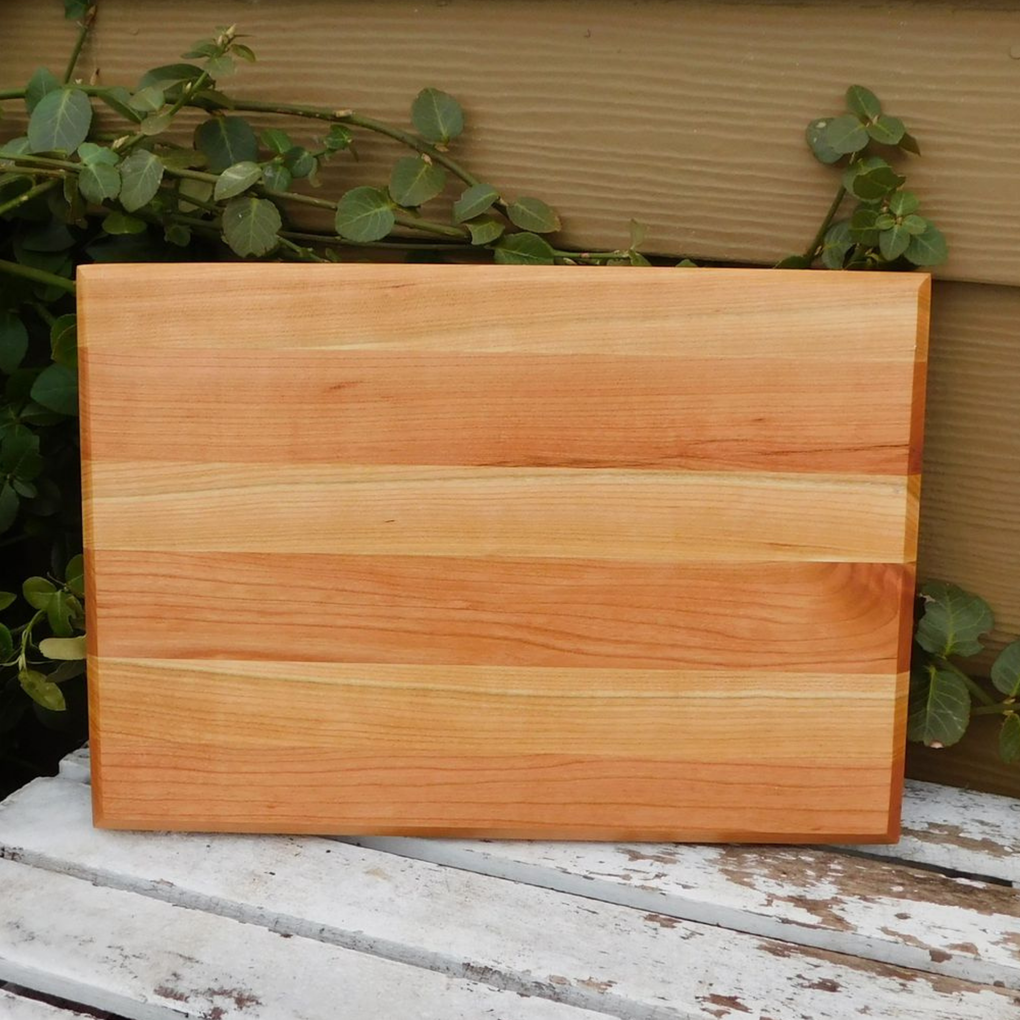 Cherry Wood Edge Grain Cutting Board with Beveled Edge